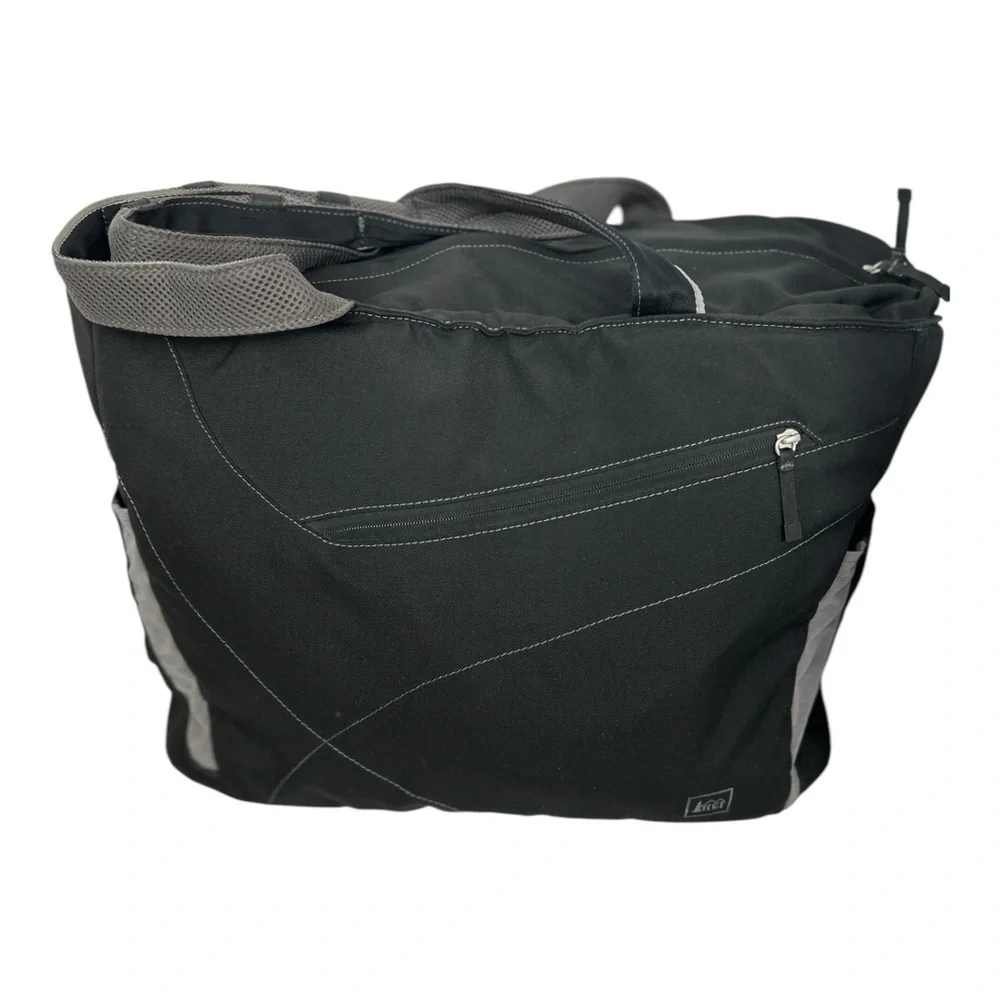 REI Men’s /‎ Unisex Co-op Athletic / Tote Bag | Black & Grey